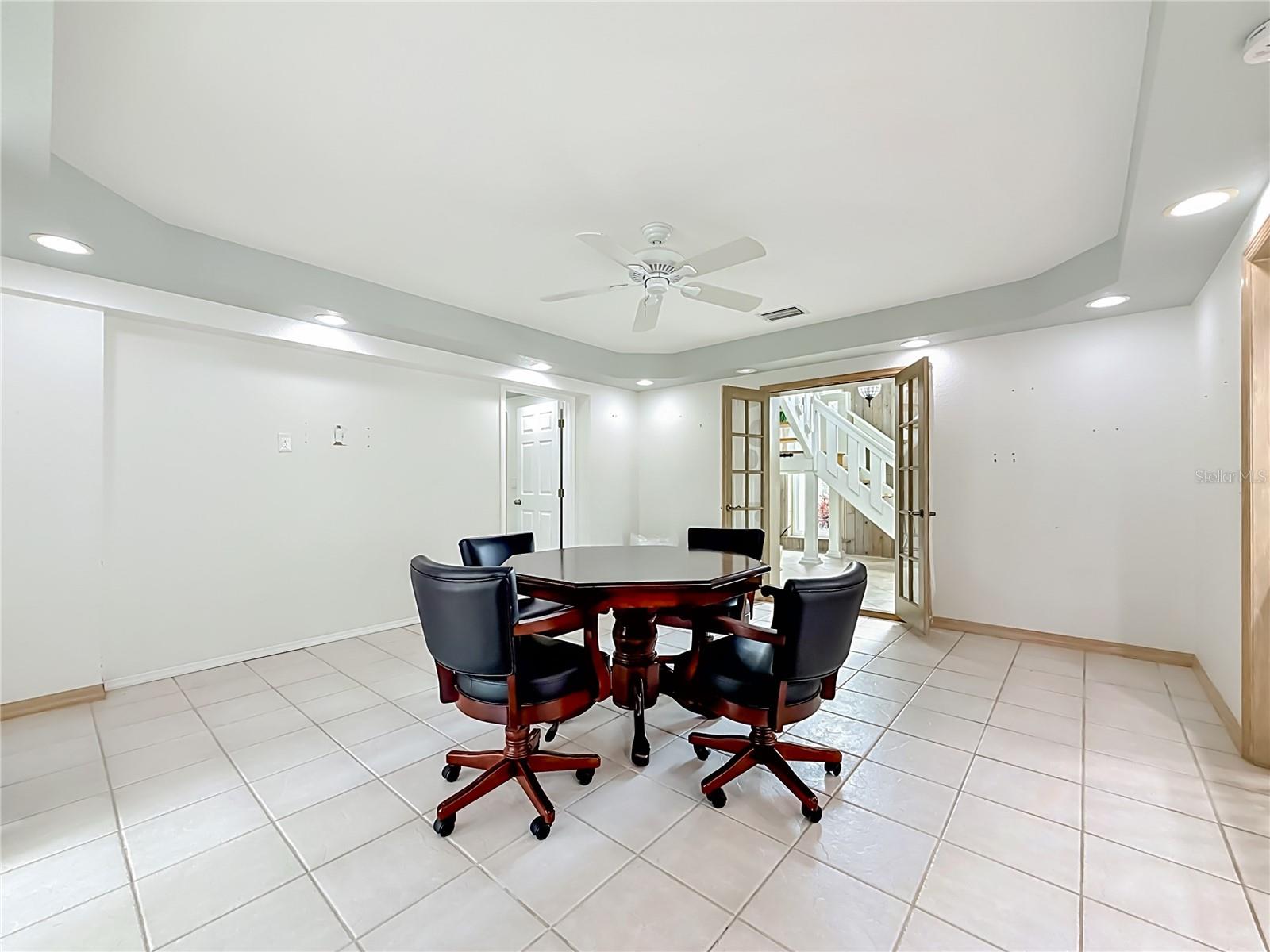 TIERRA VERDE UNIT 1 4TH REP - Residential