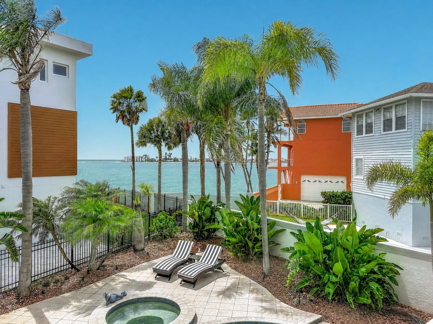 TIERRA VERDE UNIT 1 4TH REP - Residential