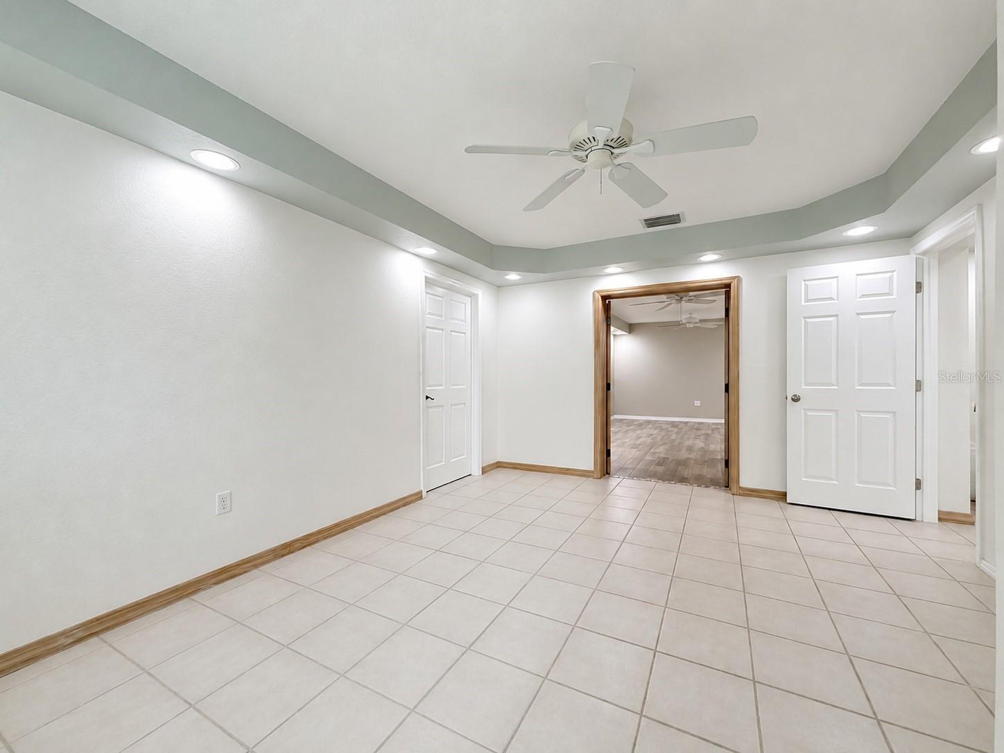 TIERRA VERDE UNIT 1 4TH REP - Residential