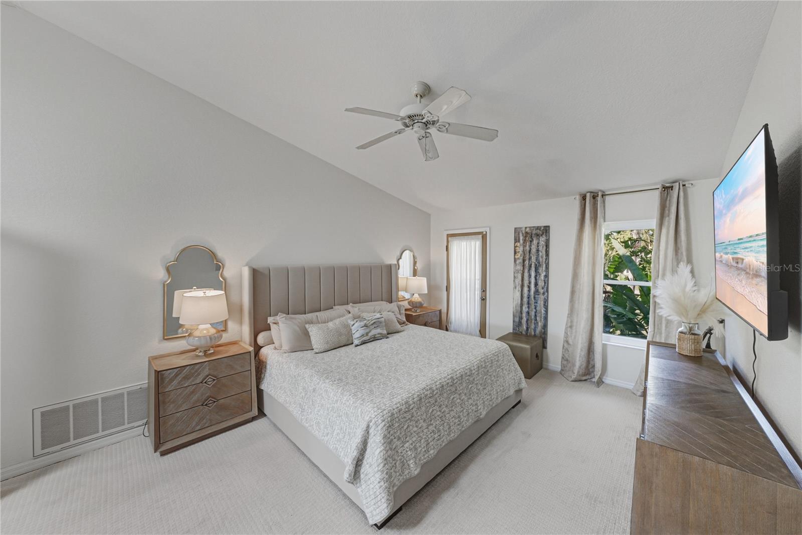 TIERRA VERDE UNIT 1 4TH REP - Residential