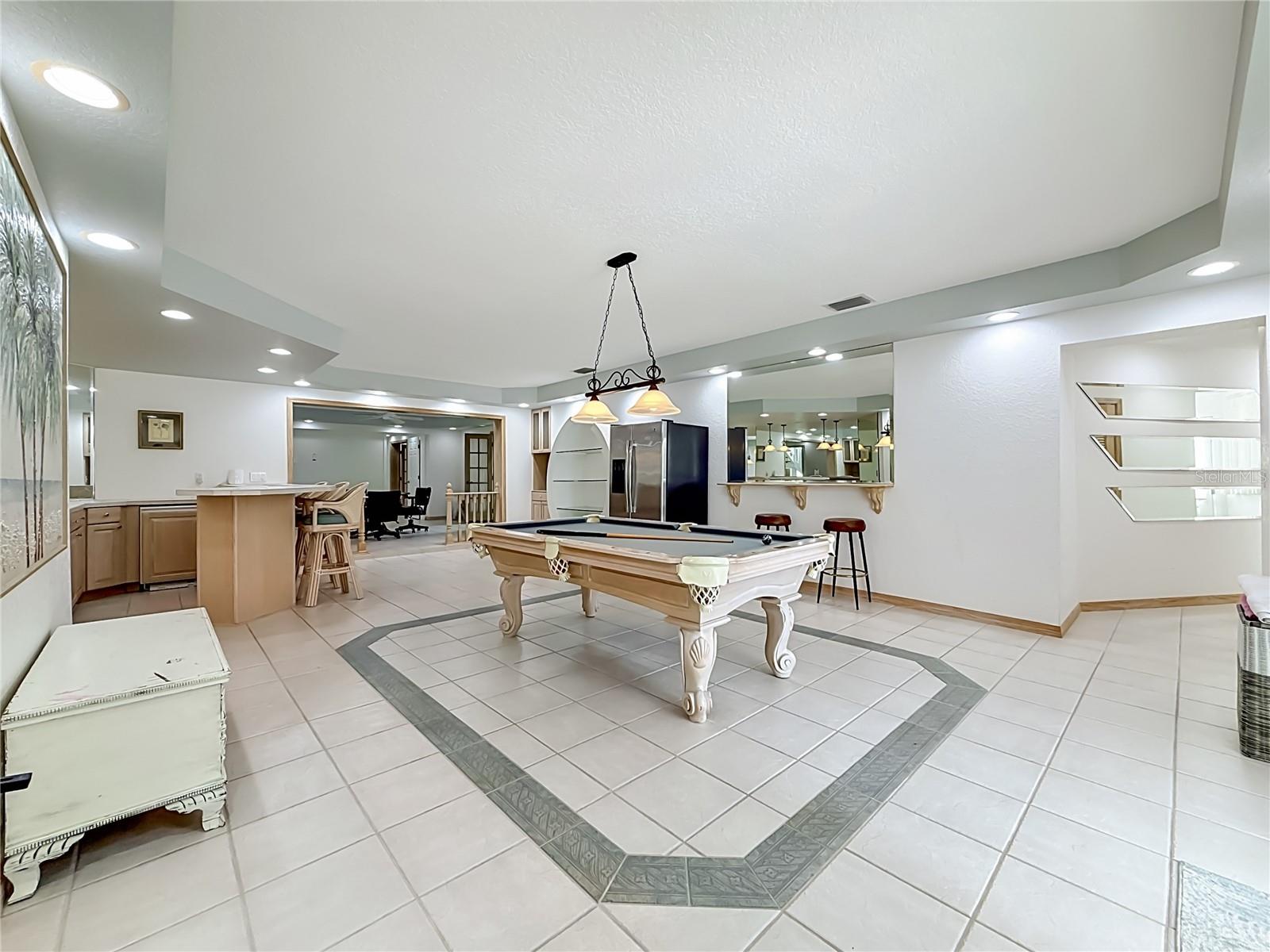 TIERRA VERDE UNIT 1 4TH REP - Residential