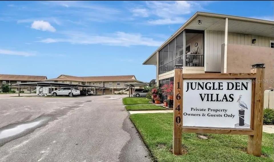 JUNGLE DEN VILLAS PH 02 CONDO - Residential
