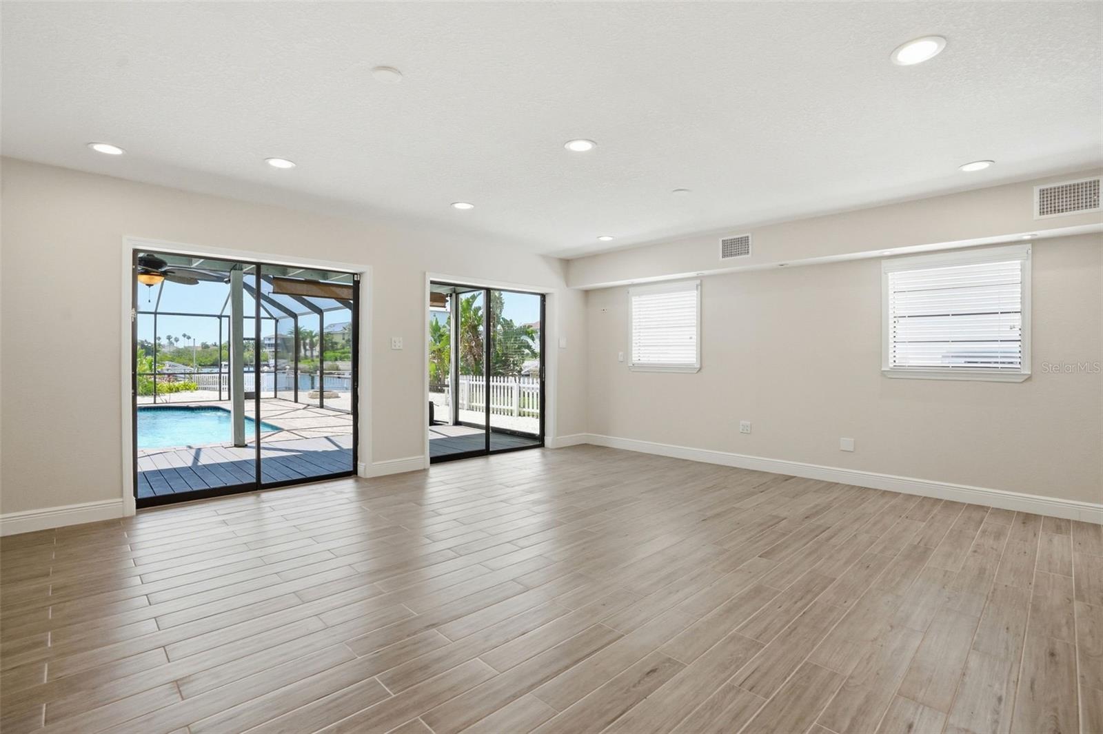 GULF HARBORS SEA FOREST - Residential