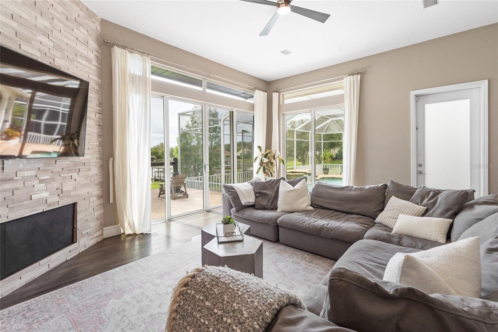 CRESCENT BAY SUB - Residential