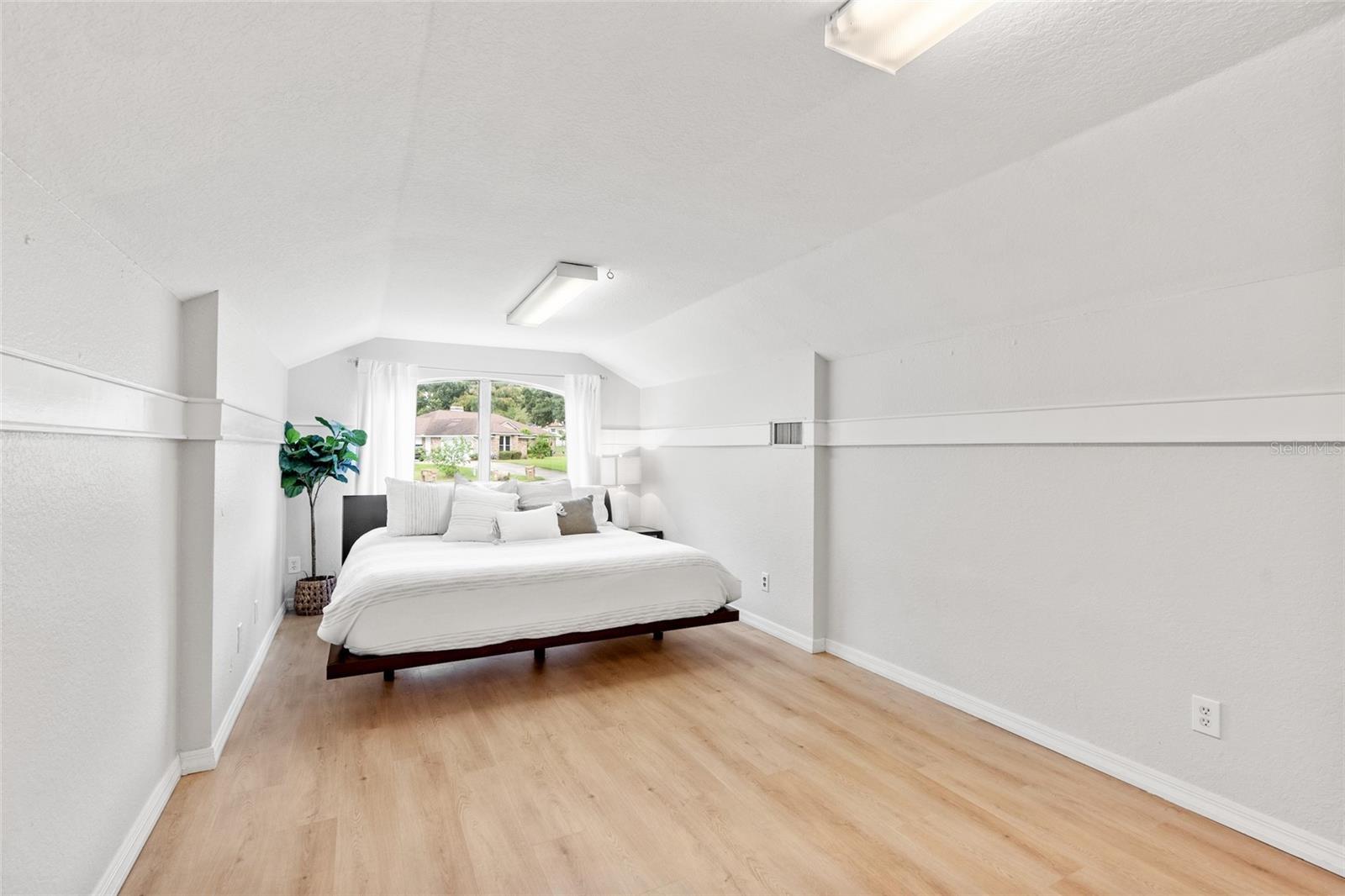 CRESCENT BAY SUB - Residential