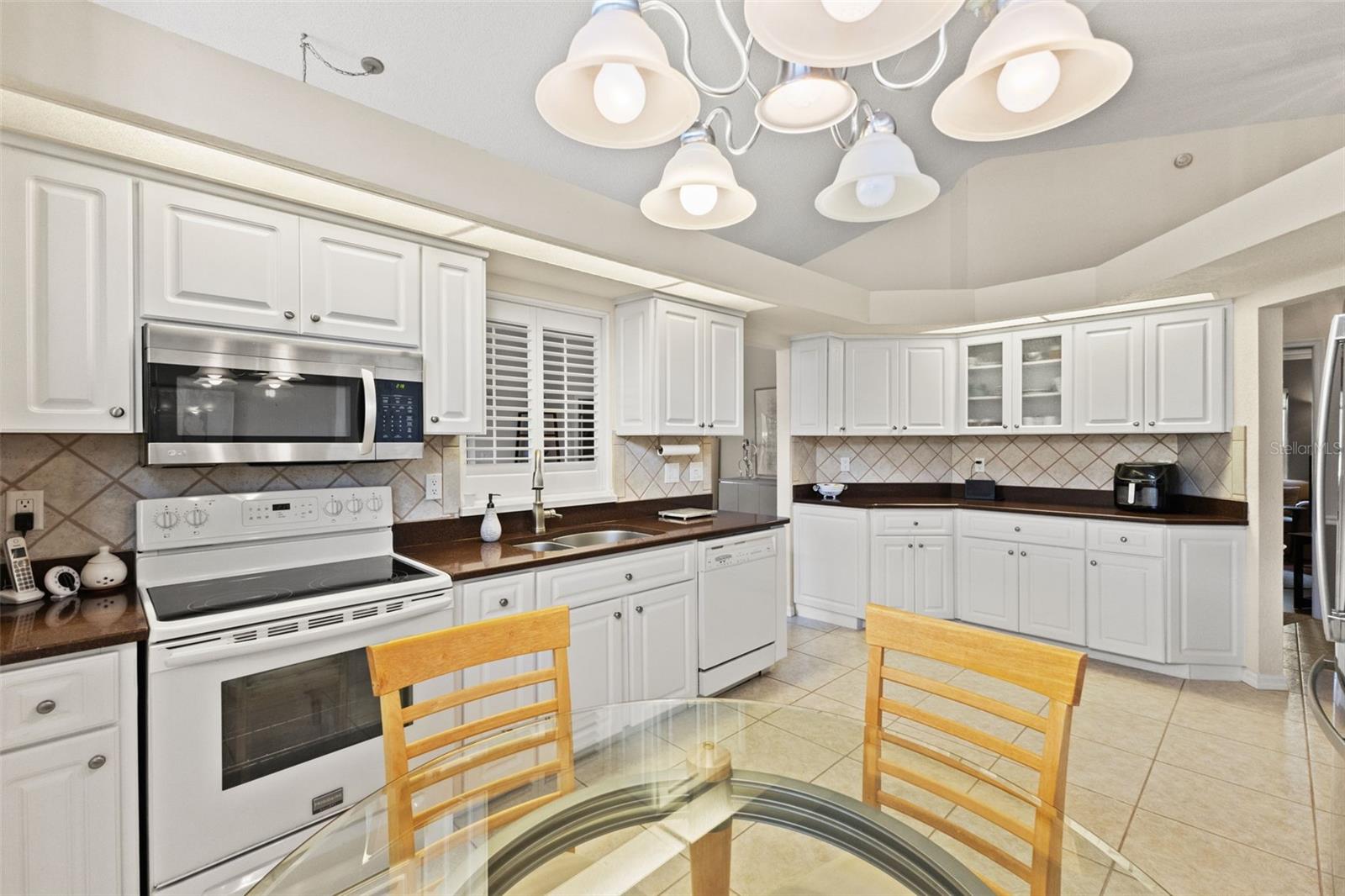 GLEN HILLS VILLAGE - Residential