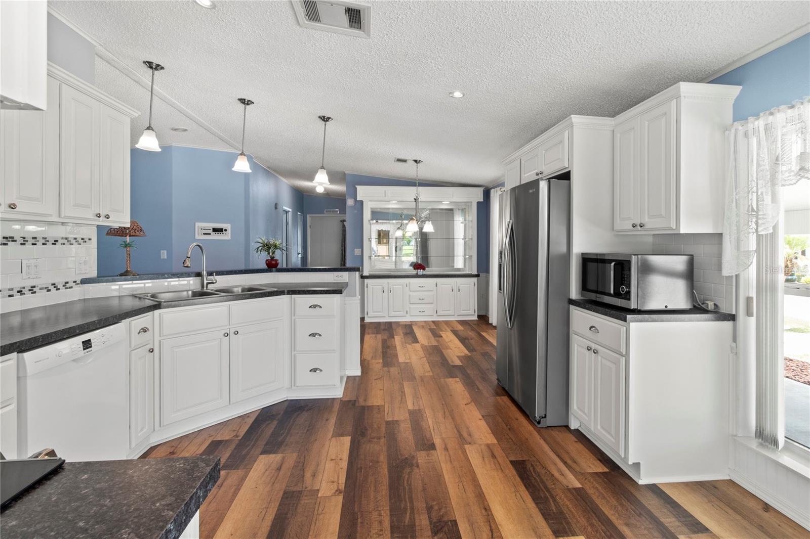 RIDGEWOOD OAKS PH II & III - Residential