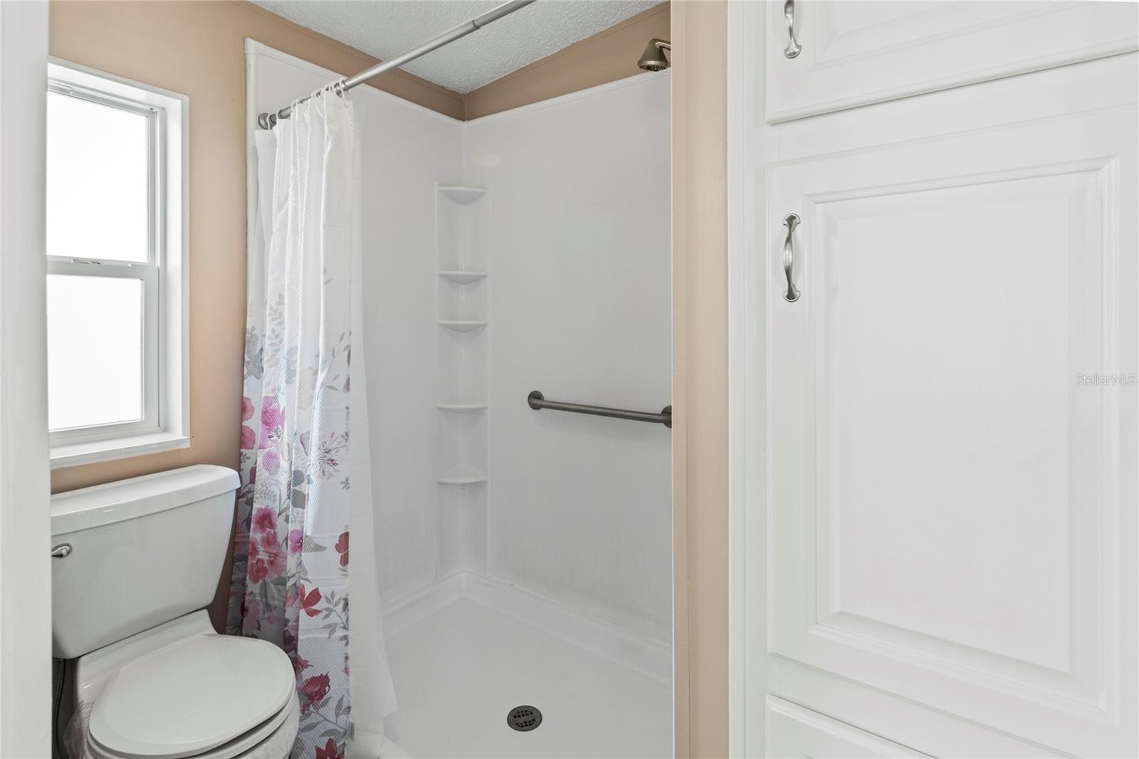 RIDGEWOOD OAKS PH II & III - Residential