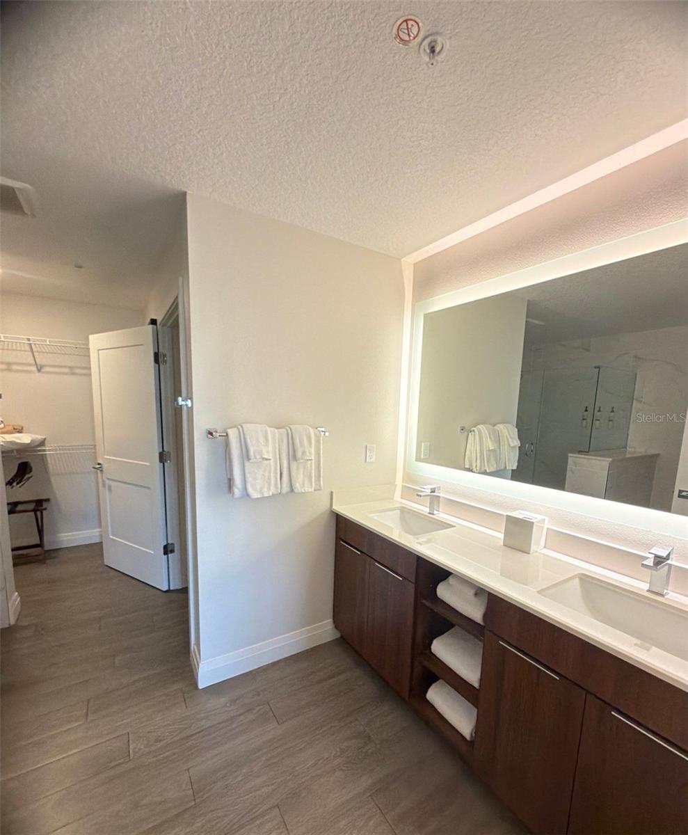 GROVE RESIDENCE & SPA HOTEL CONDO II - Residential