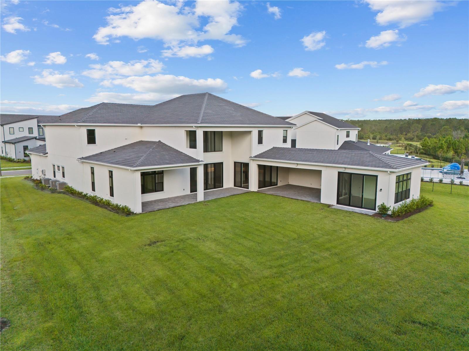 LAUREL POINTE PH 2 - Residential
