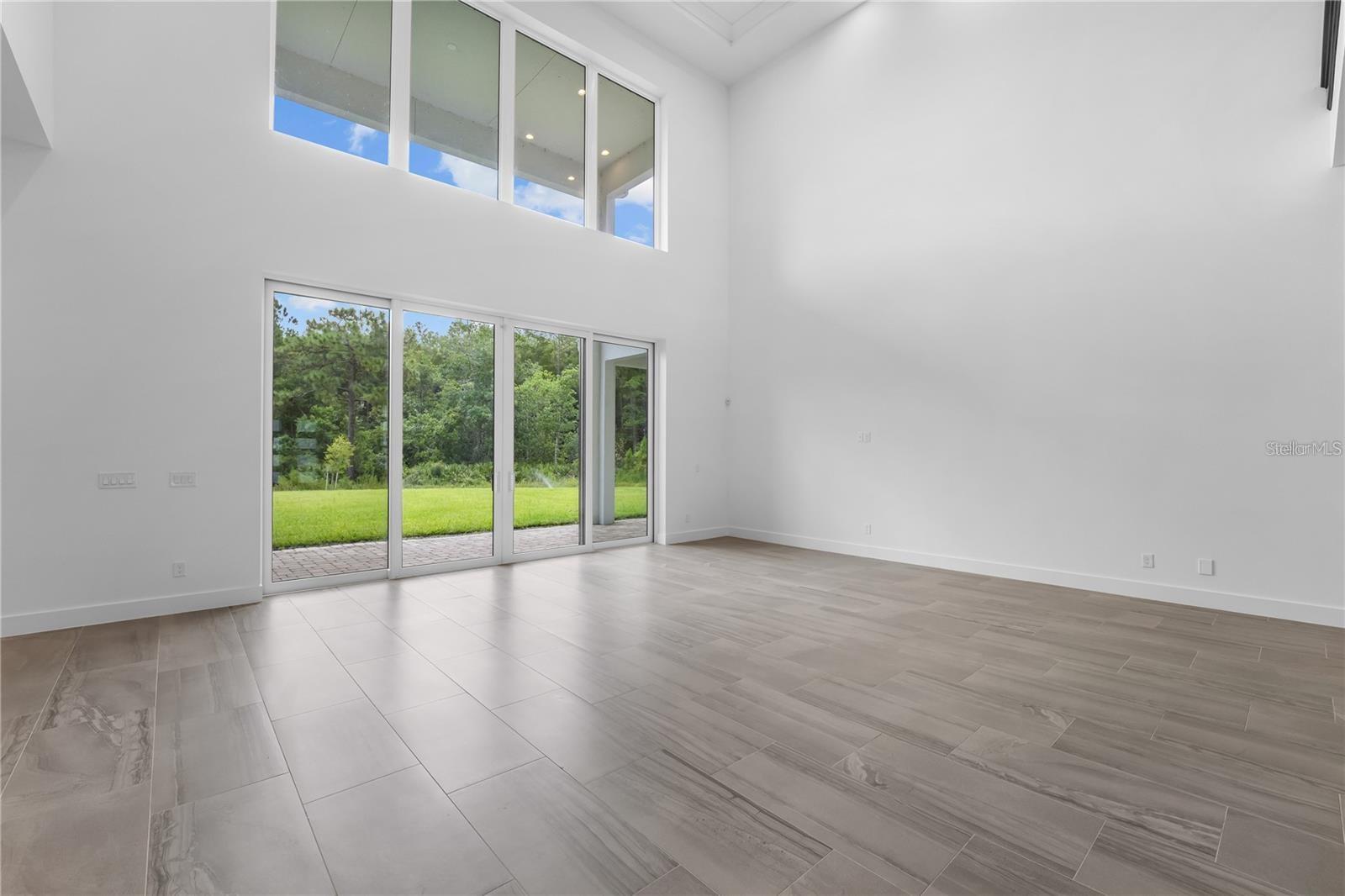 LAUREL POINTE PH 2 - Residential