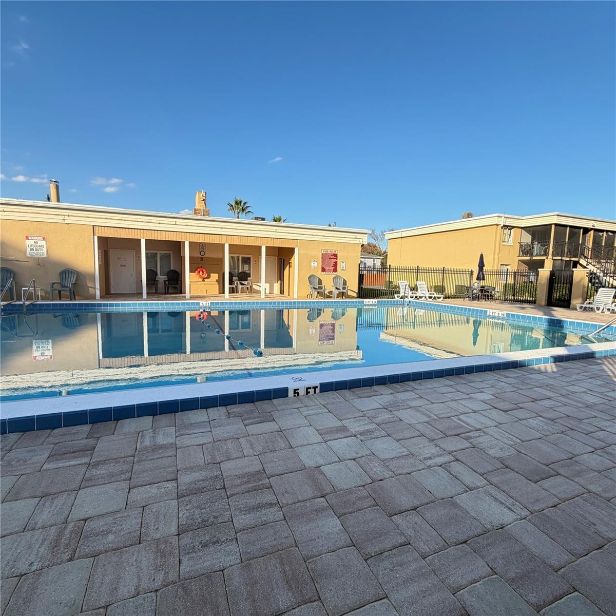 ASHWOOD CONDO - Residential Lease
