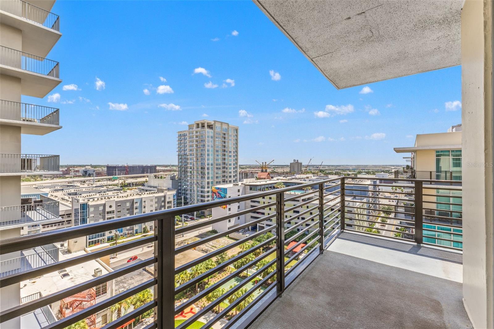 GRAND CENTRAL AT KENNEDY RESID - Residential