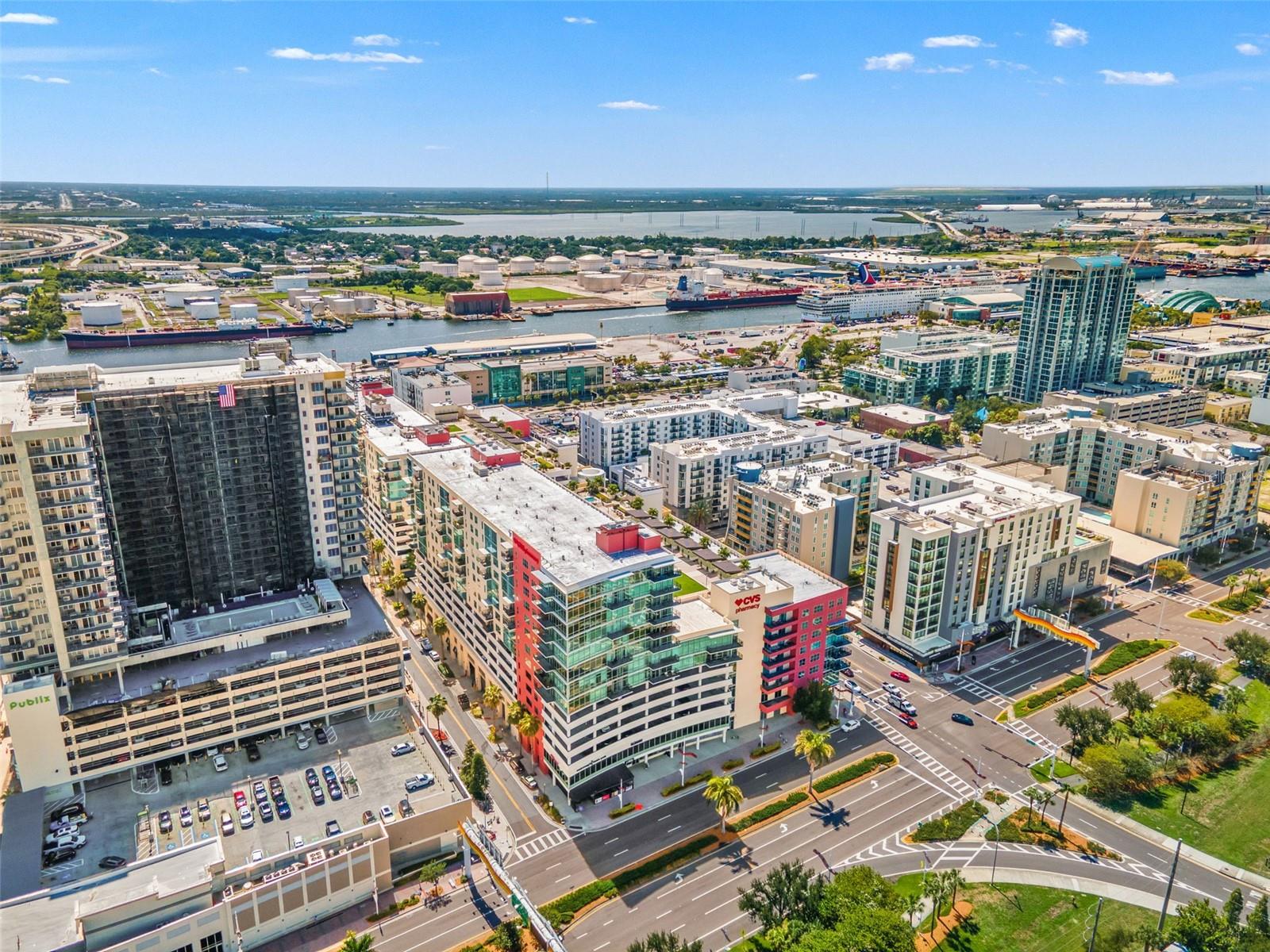 GRAND CENTRAL AT KENNEDY RESID - Residential