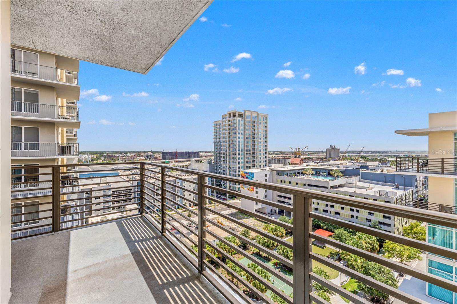 GRAND CENTRAL AT KENNEDY RESID - Residential