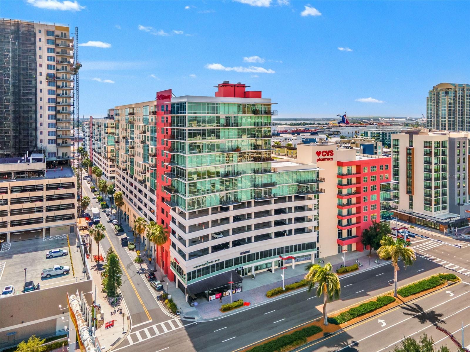 GRAND CENTRAL AT KENNEDY RESID - Residential