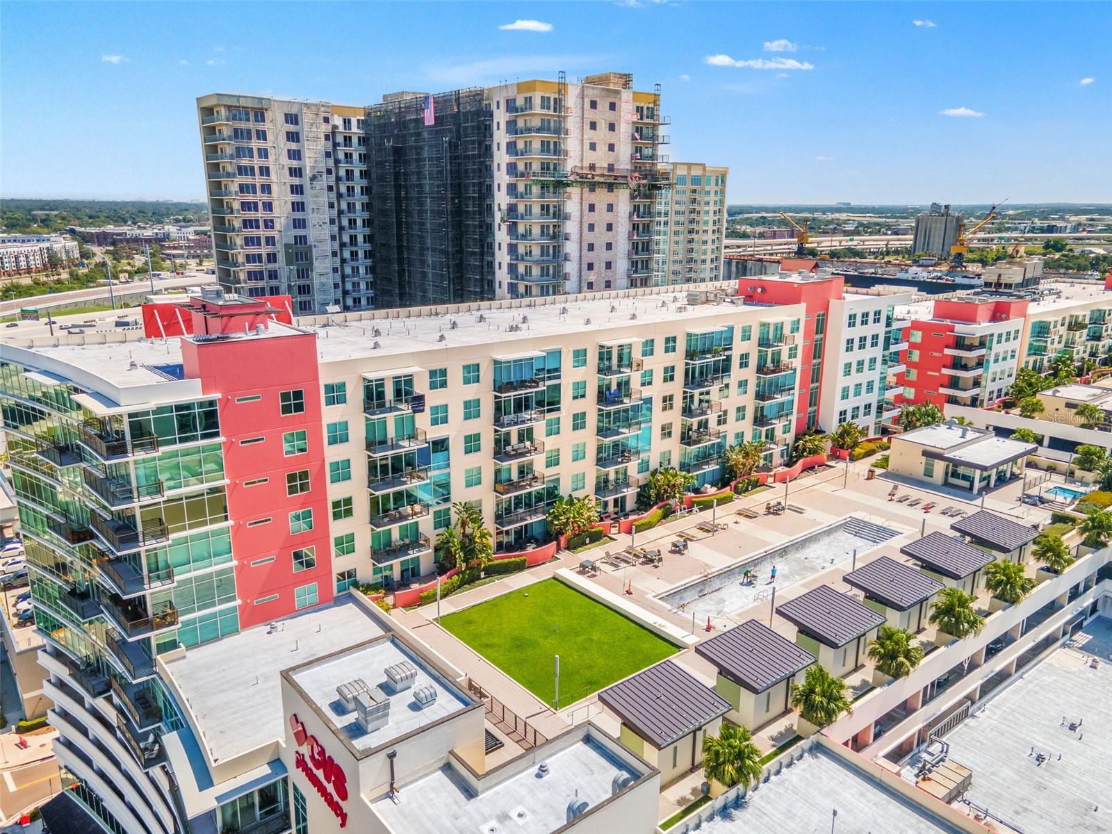 GRAND CENTRAL AT KENNEDY RESID - Residential