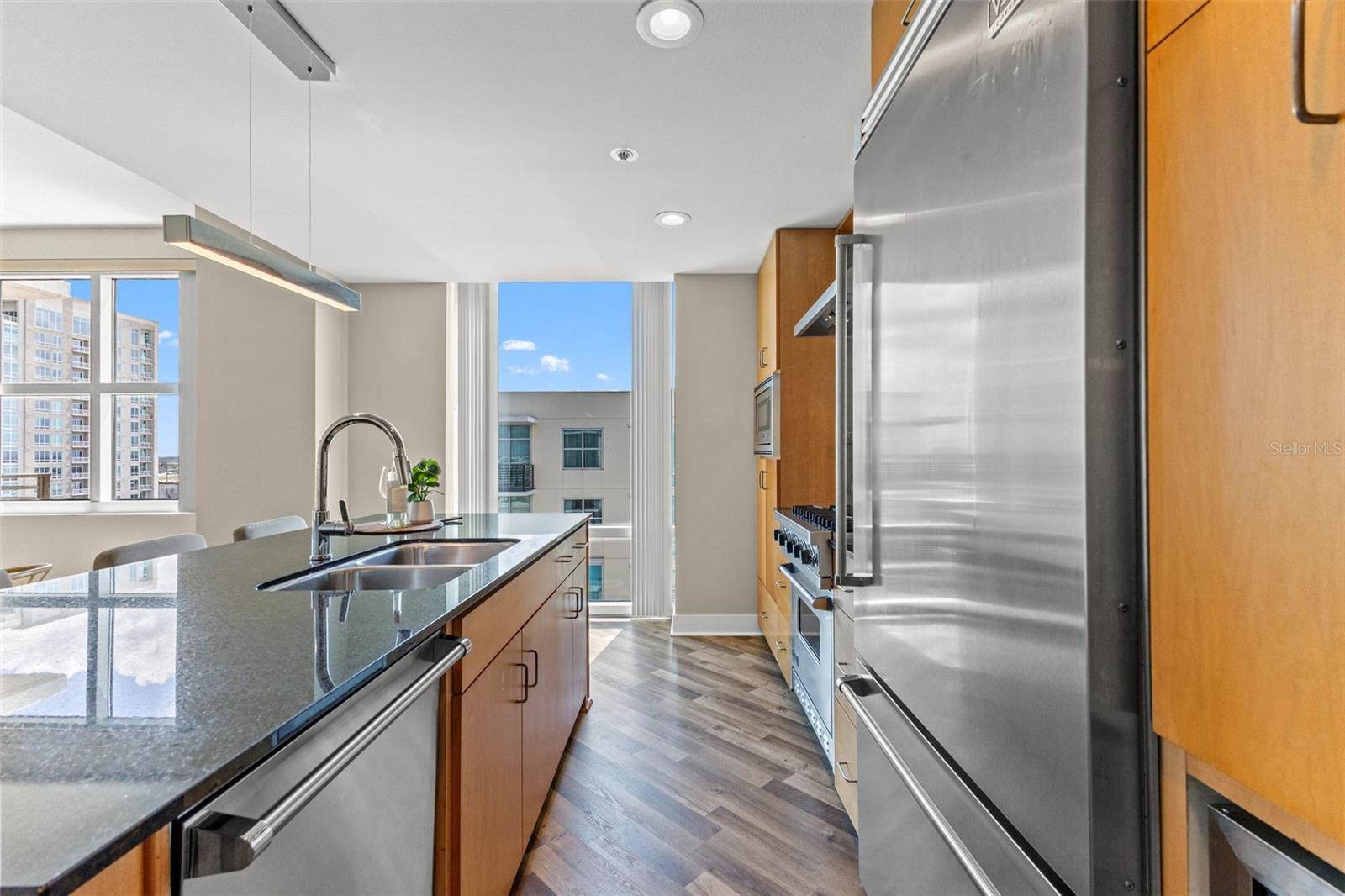 GRAND CENTRAL AT KENNEDY RESID - Residential