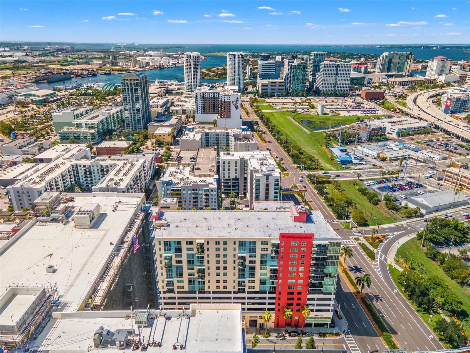 GRAND CENTRAL AT KENNEDY RESID - Residential