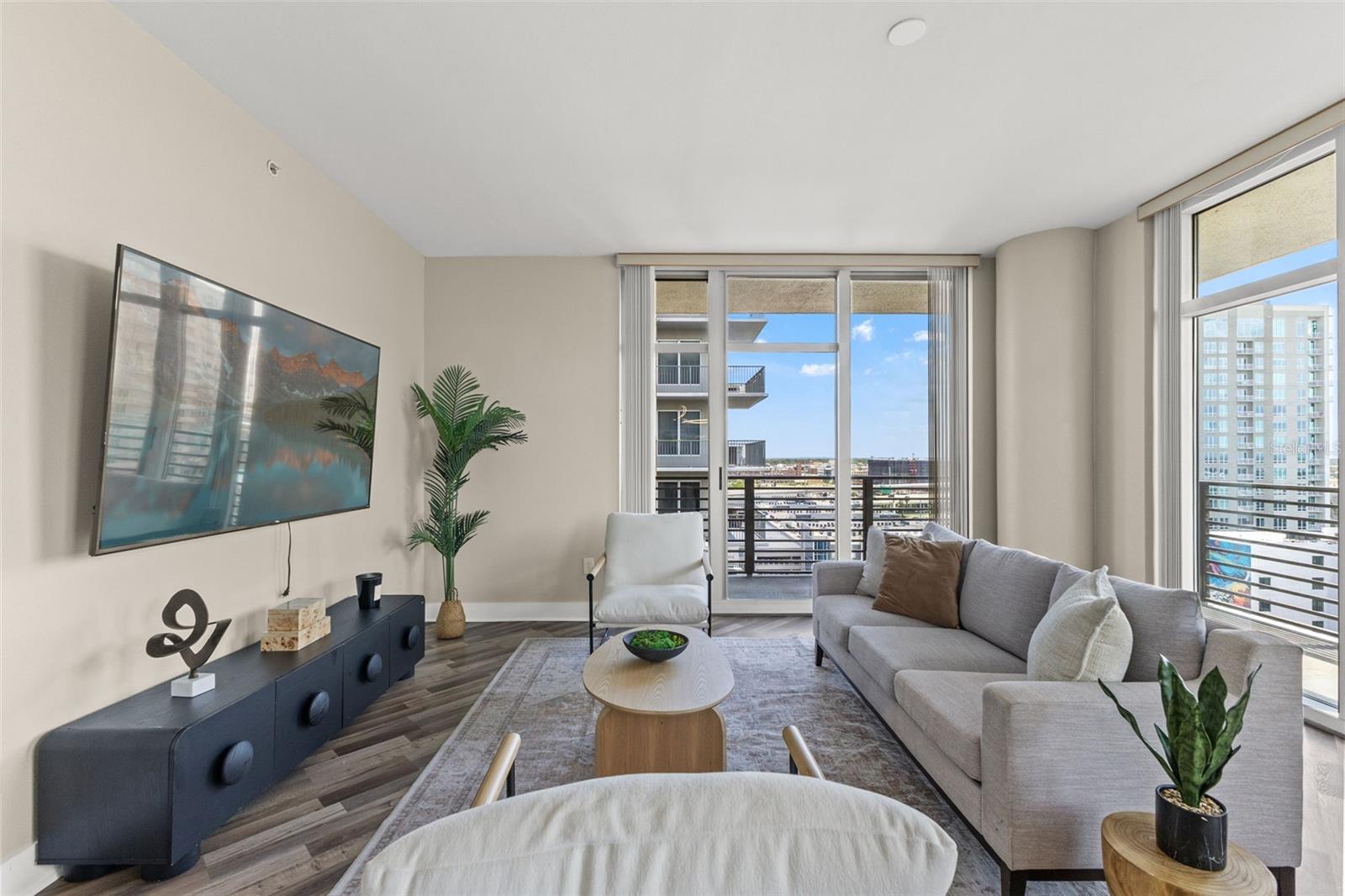 GRAND CENTRAL AT KENNEDY RESID - Residential