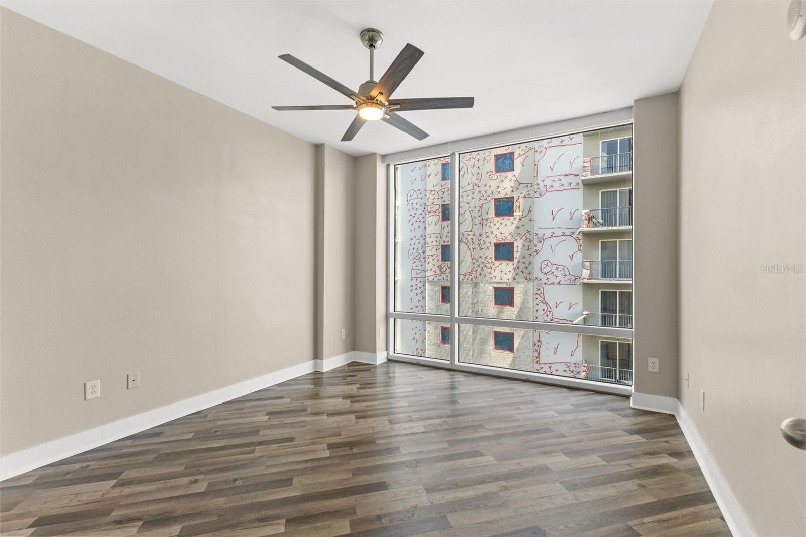 GRAND CENTRAL AT KENNEDY RESID - Residential