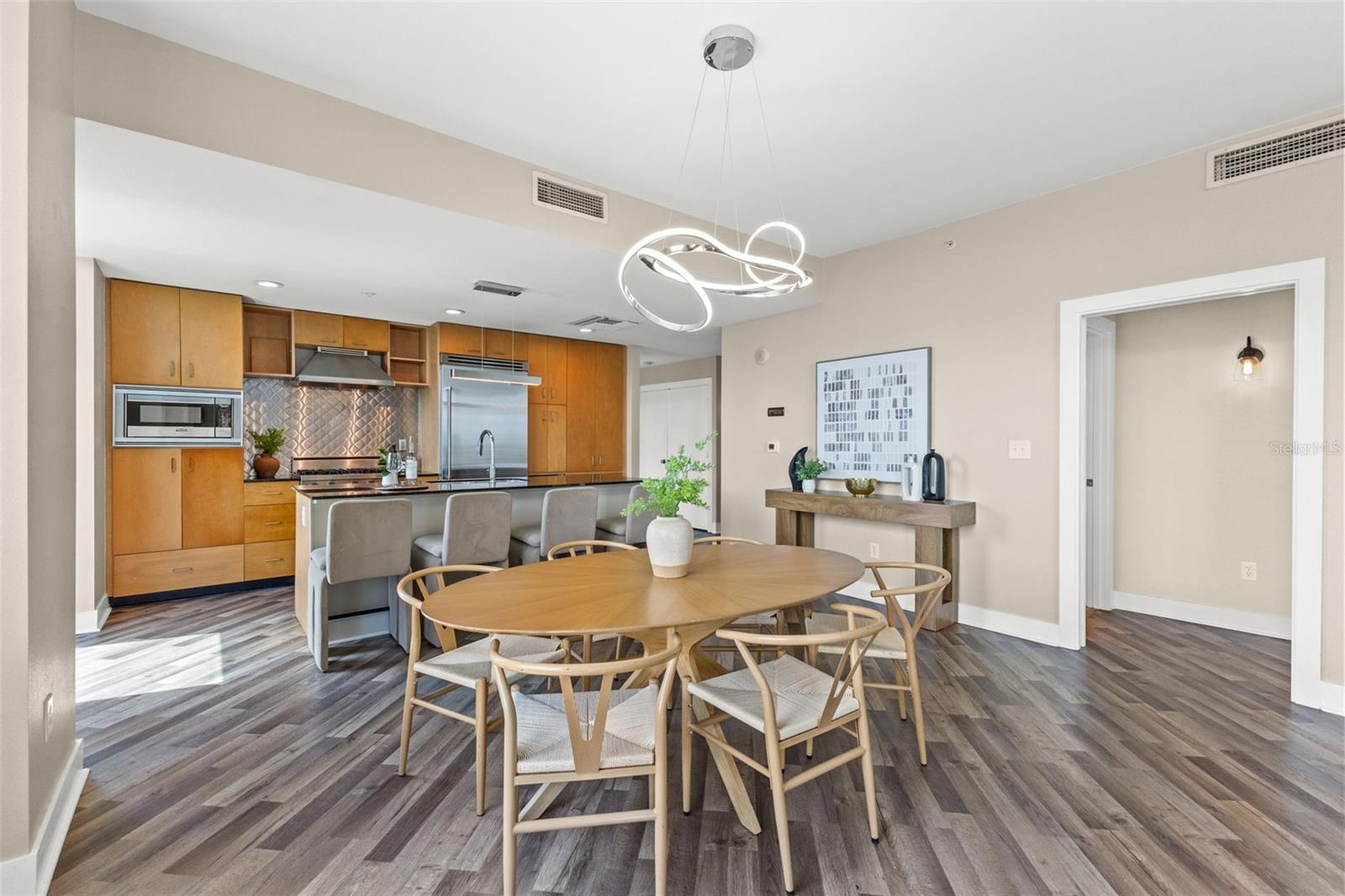 GRAND CENTRAL AT KENNEDY RESID - Residential