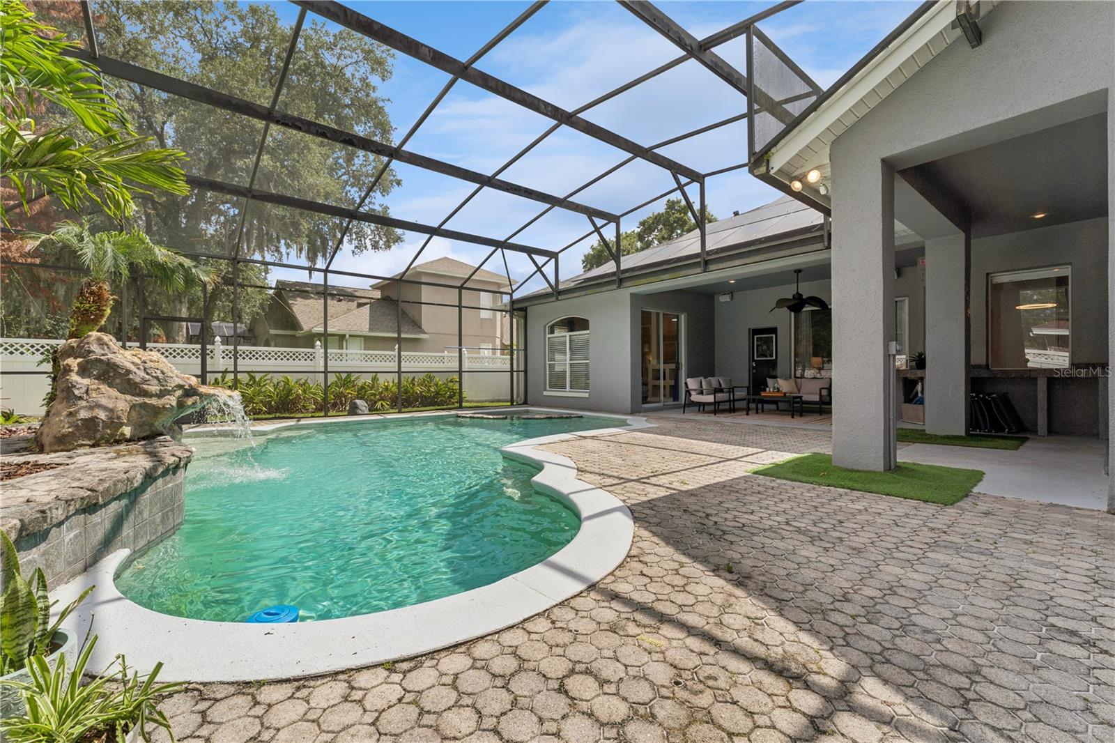 RIVERSBEND - Residential