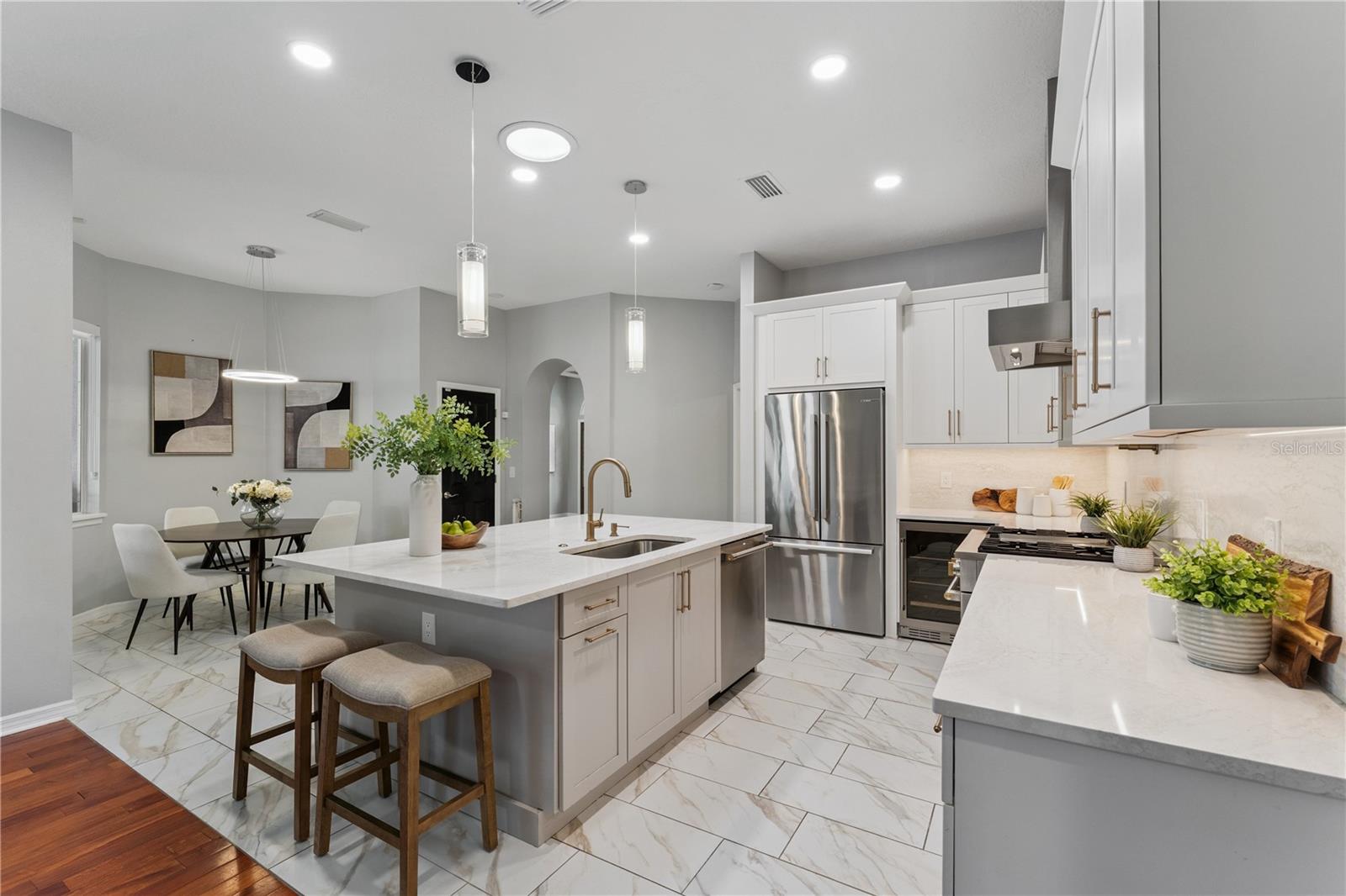 RIVERSBEND - Residential