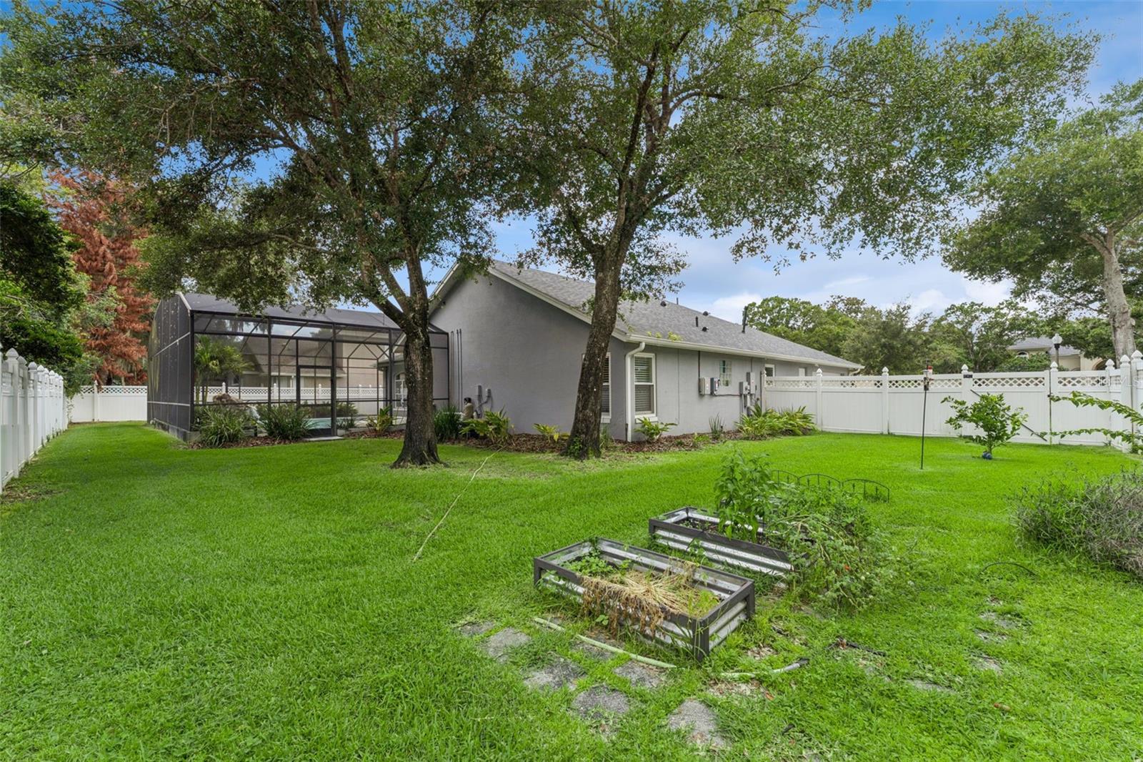 RIVERSBEND - Residential