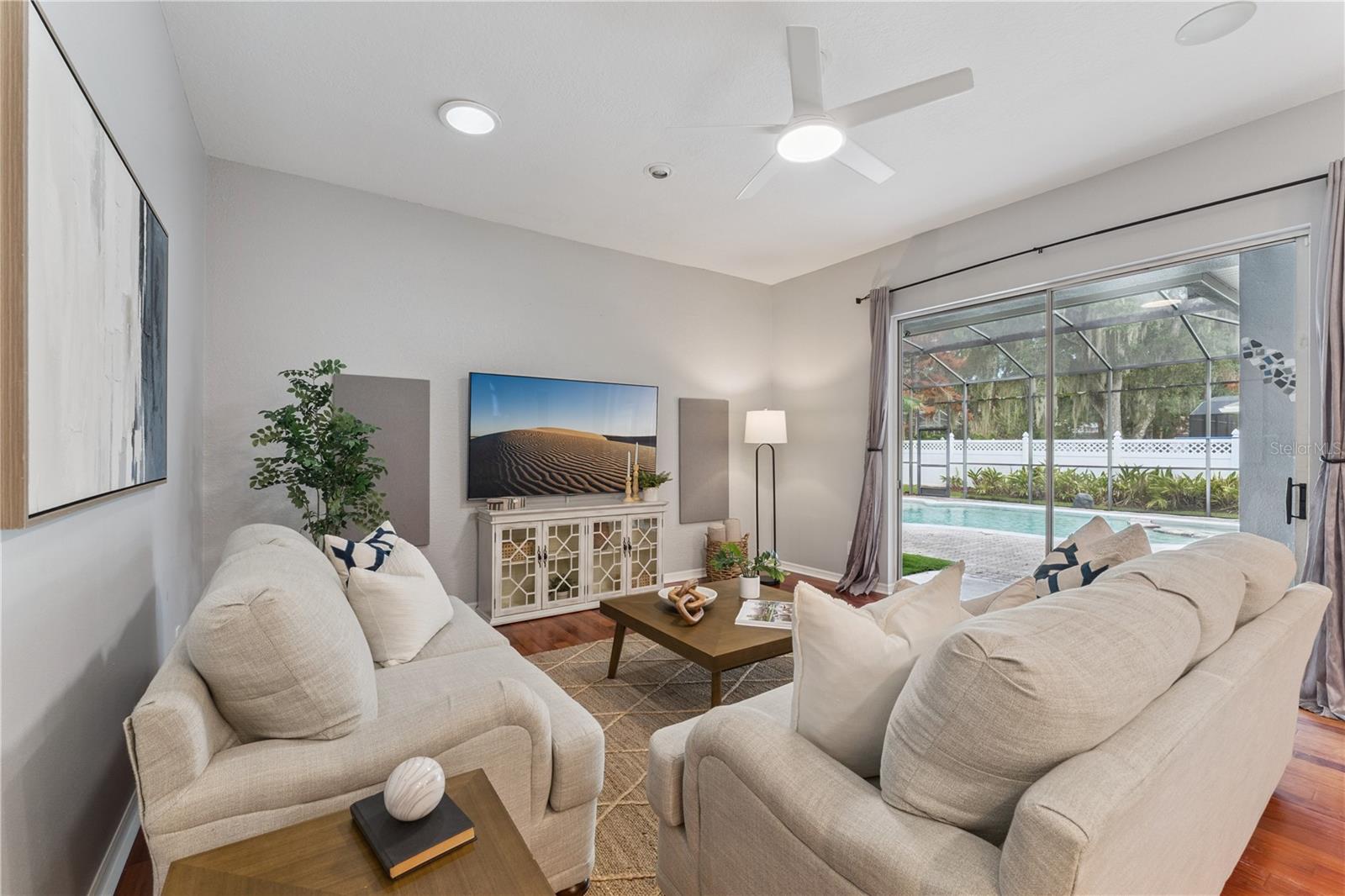 RIVERSBEND - Residential