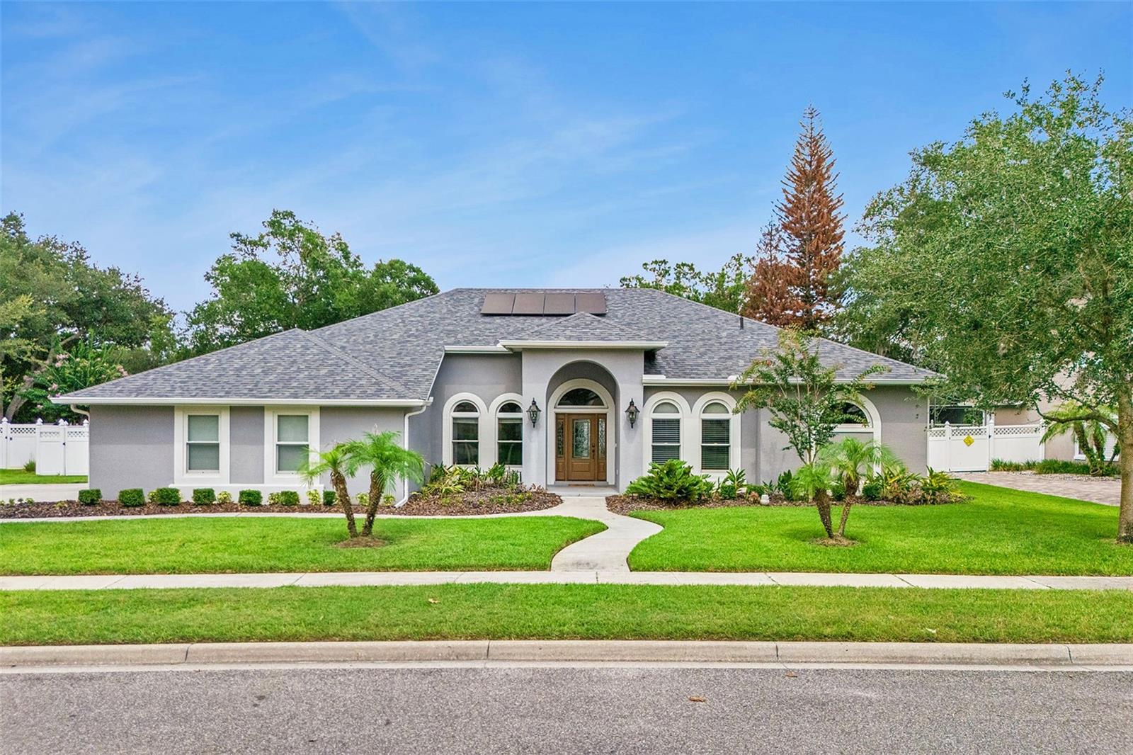RIVERSBEND - Residential