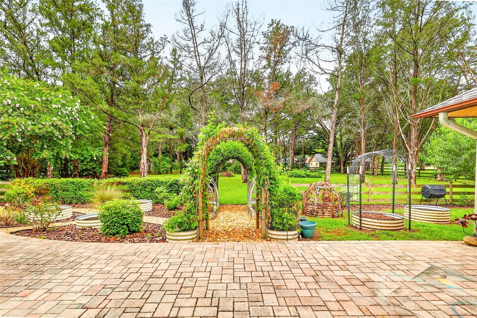 HUNTINGTON - Residential