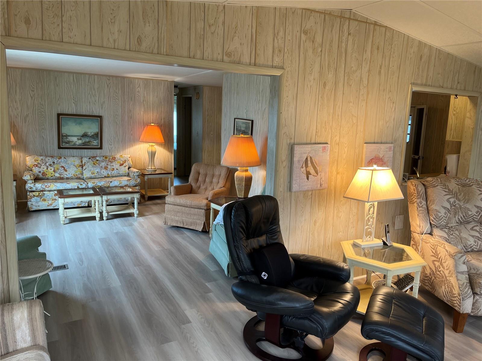 VENICE ISLE - Residential