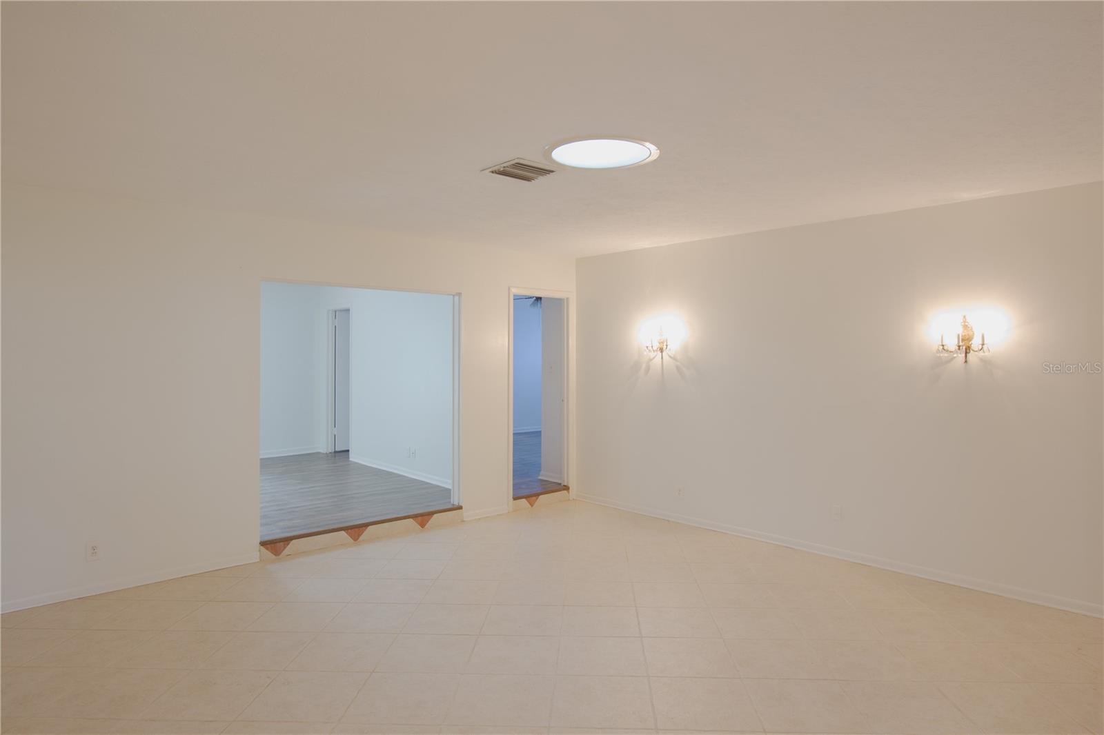 TEMPLE TERRACE HILLS UNIT 2 - Residential