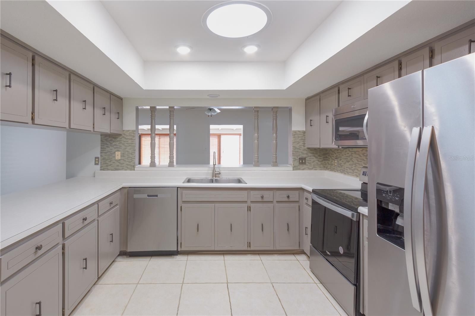 TEMPLE TERRACE HILLS UNIT 2 - Residential