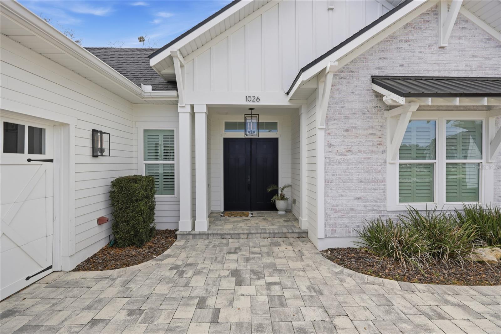 GLORIAS WAY - Residential