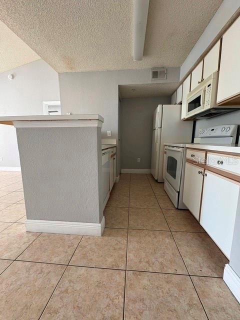 VILLAS DEL SOL AT KISSIMMEE CONDO - Residential Lease