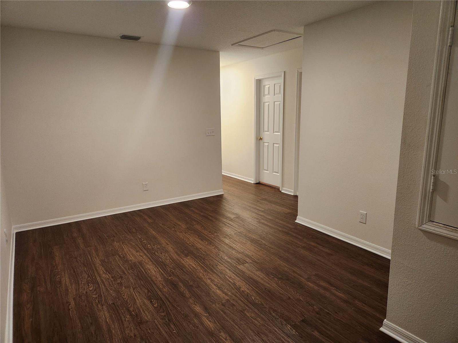 RIVER WALK - Residential Lease