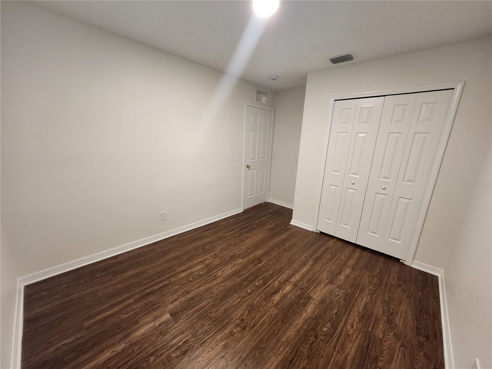 RIVER WALK - Residential Lease