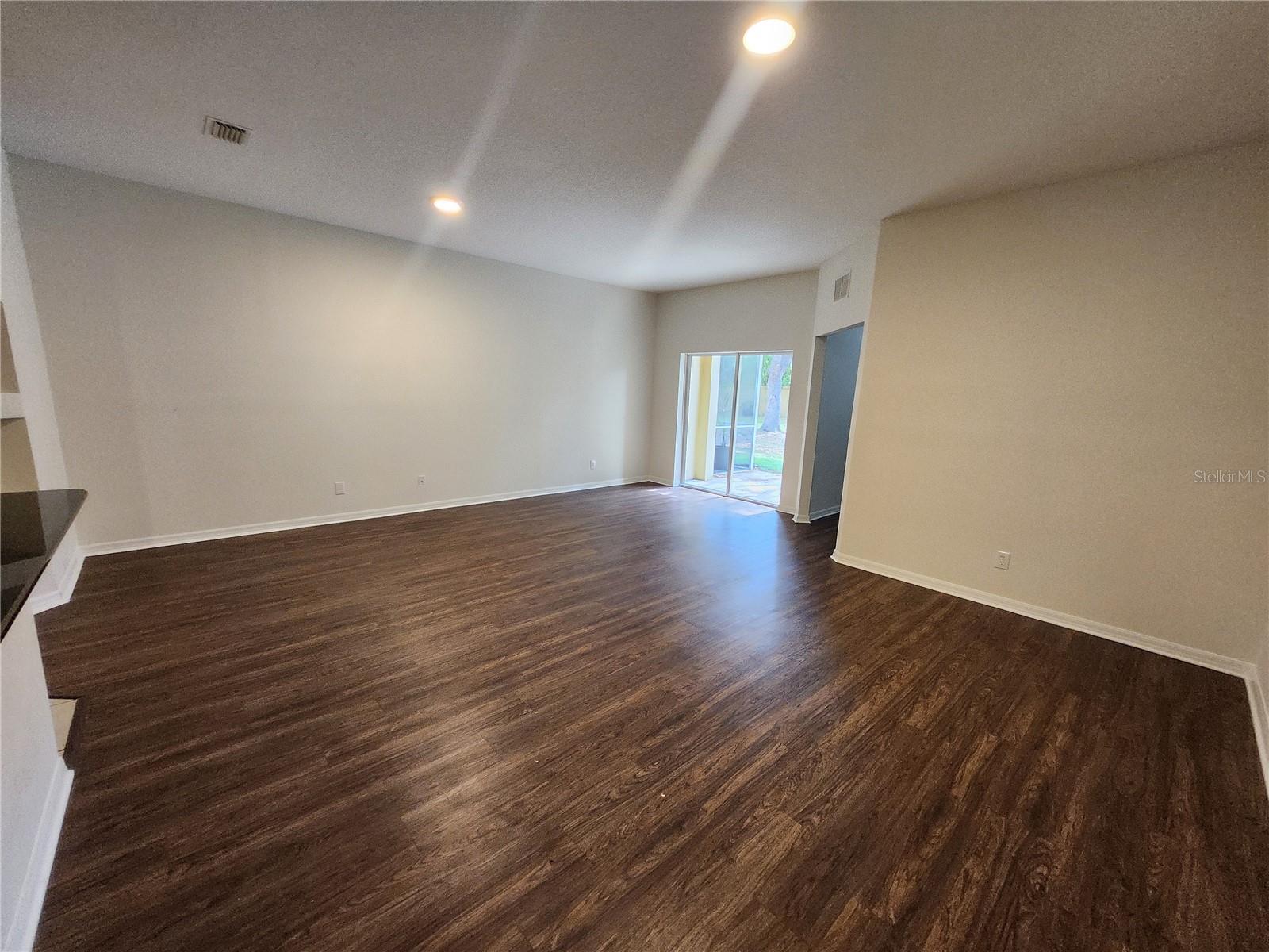 RIVER WALK - Residential Lease
