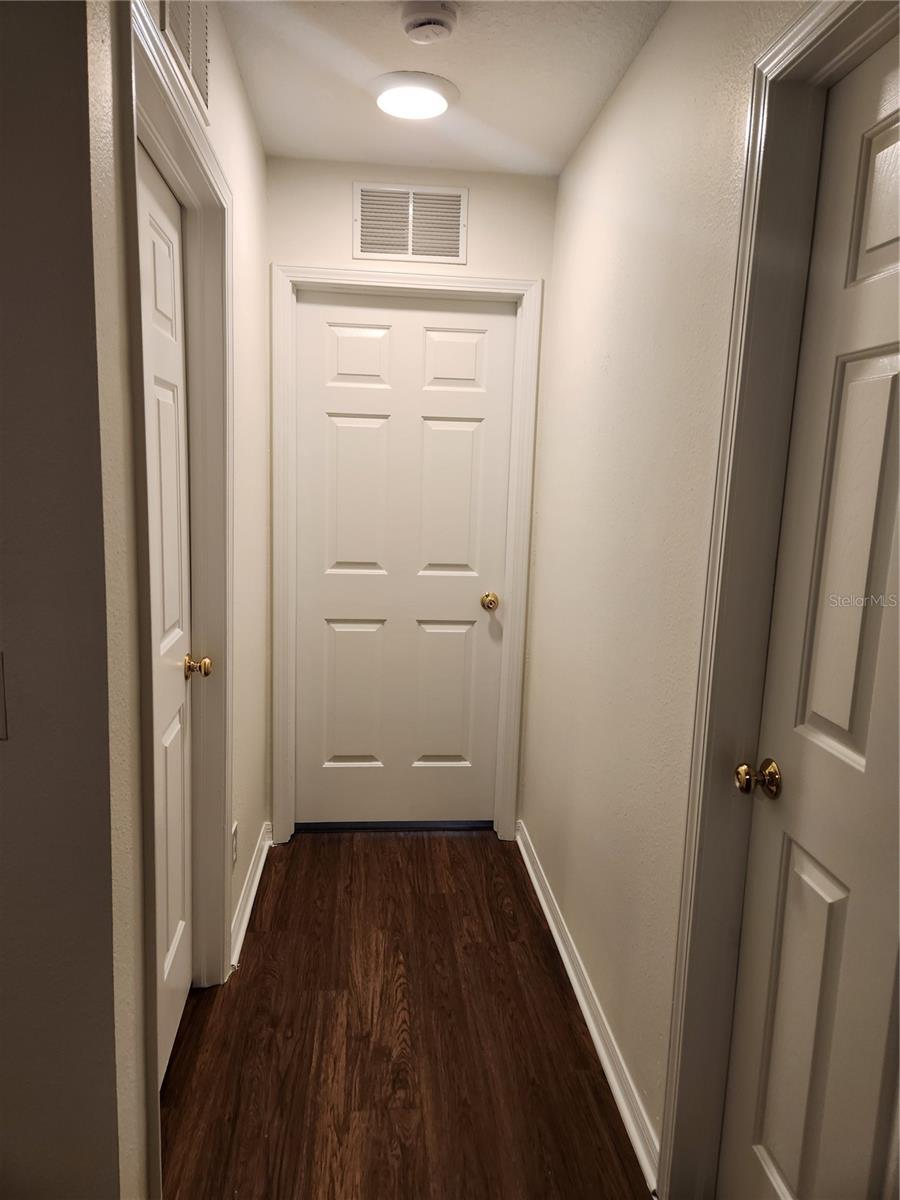 RIVER WALK - Residential Lease