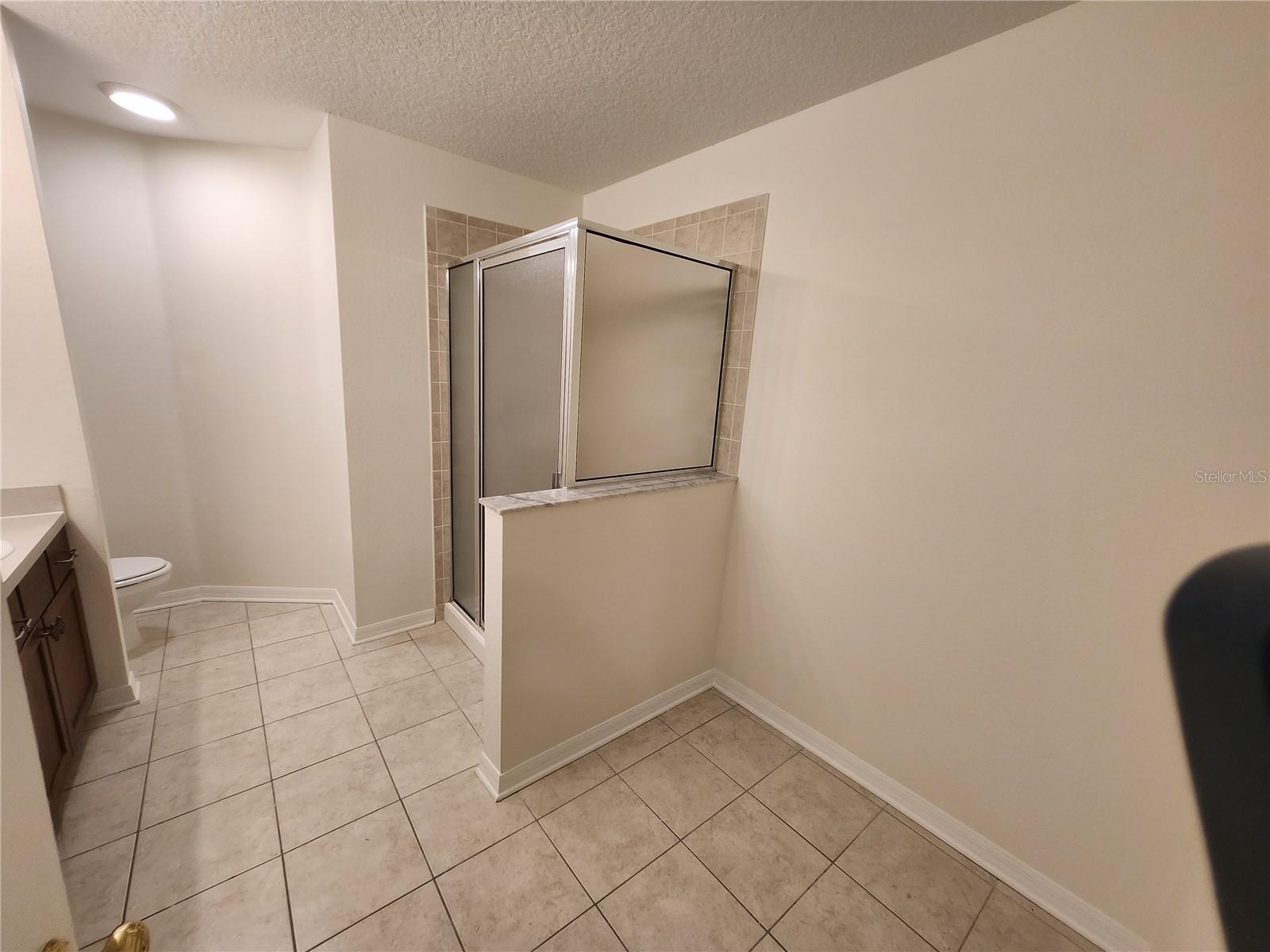 RIVER WALK - Residential Lease