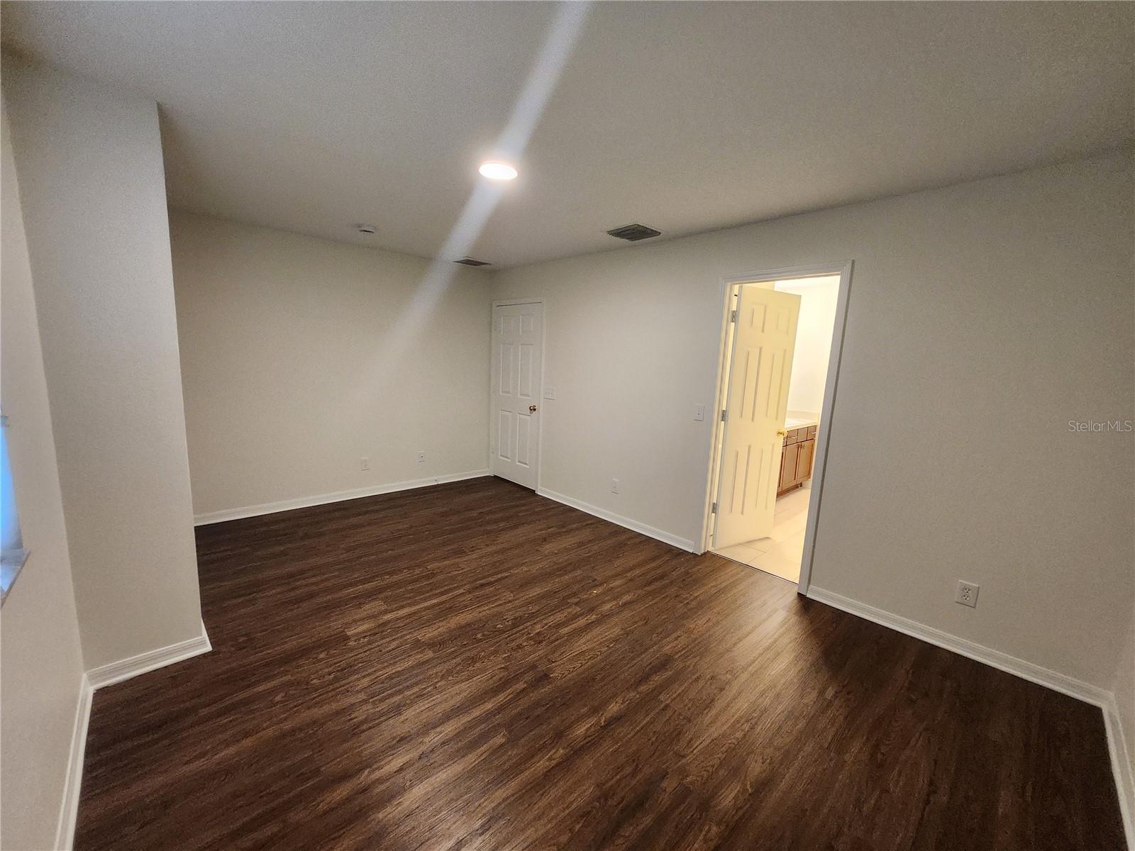 RIVER WALK - Residential Lease