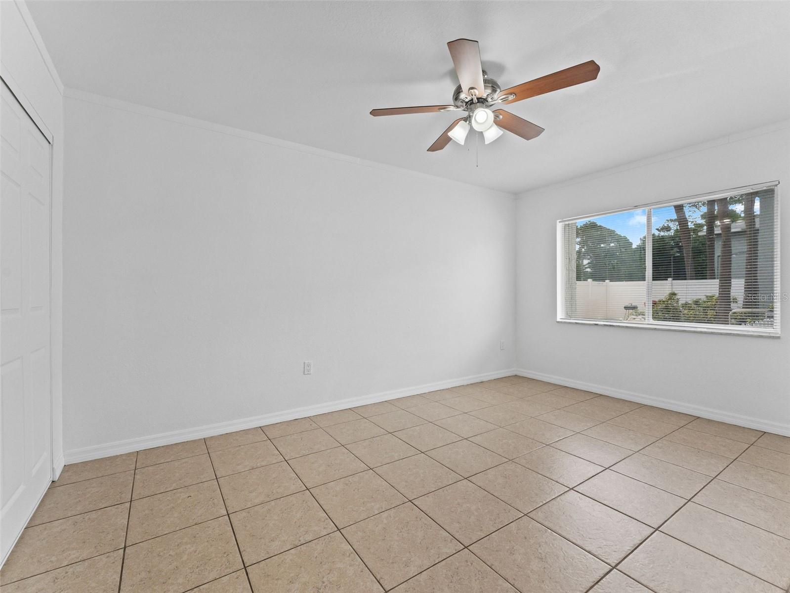 PARKLANE CONDO - Residential Income