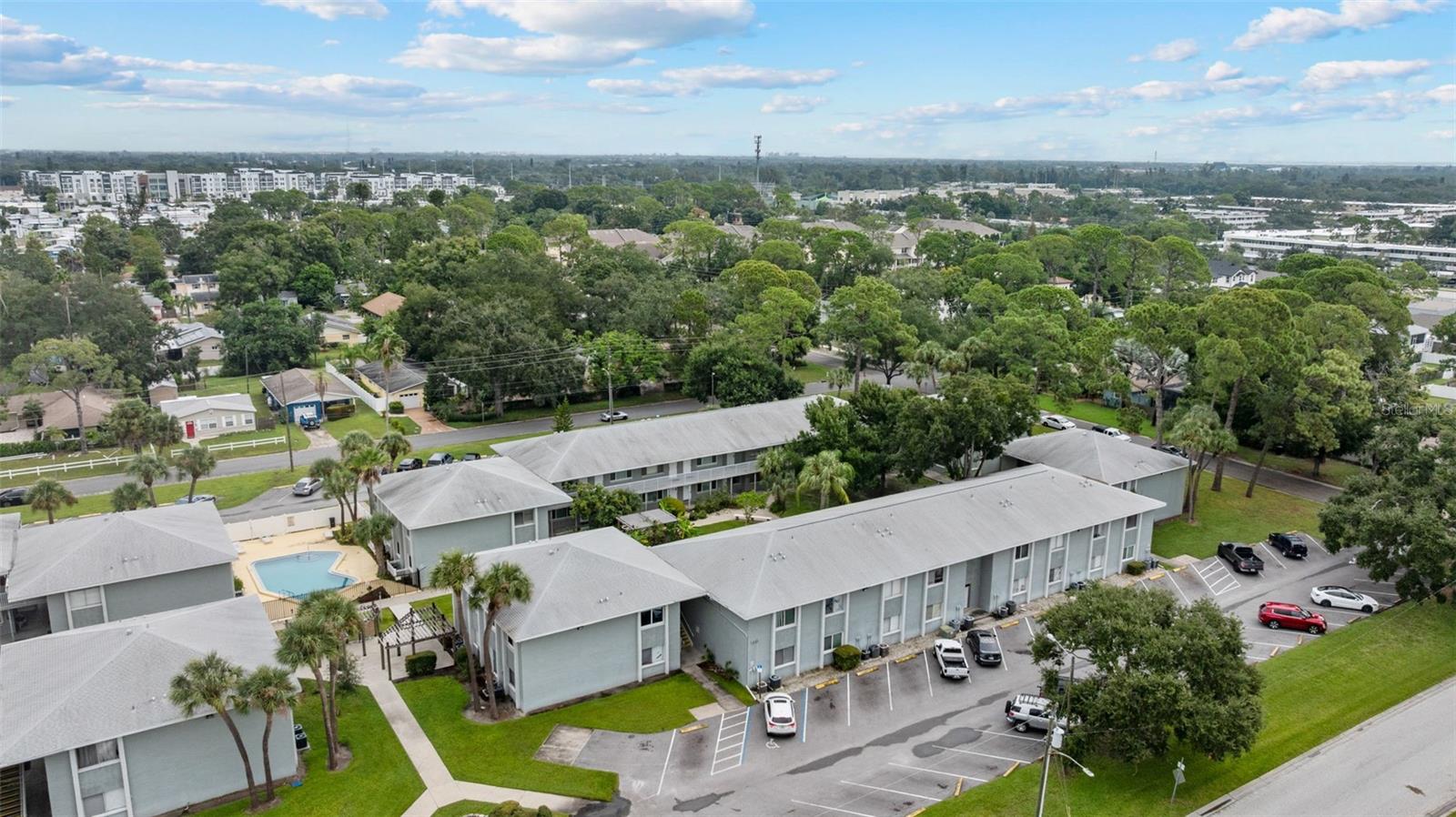 PARKLANE CONDO - Residential Income