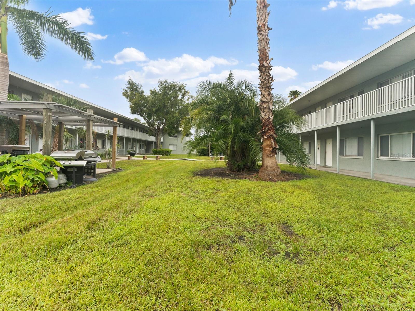 PARKLANE CONDO - Residential Income