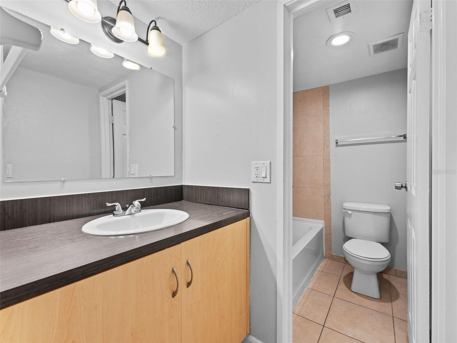 PARKLANE CONDO - Residential Income