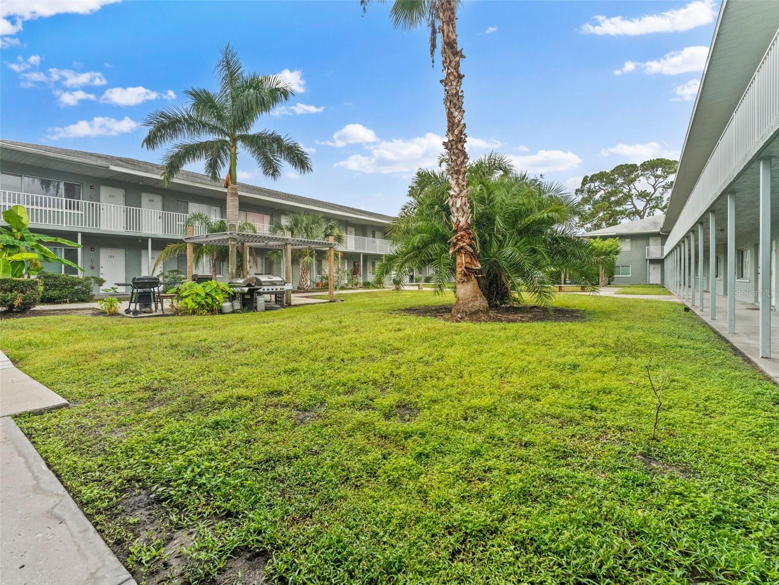 PARKLANE CONDO - Residential Income