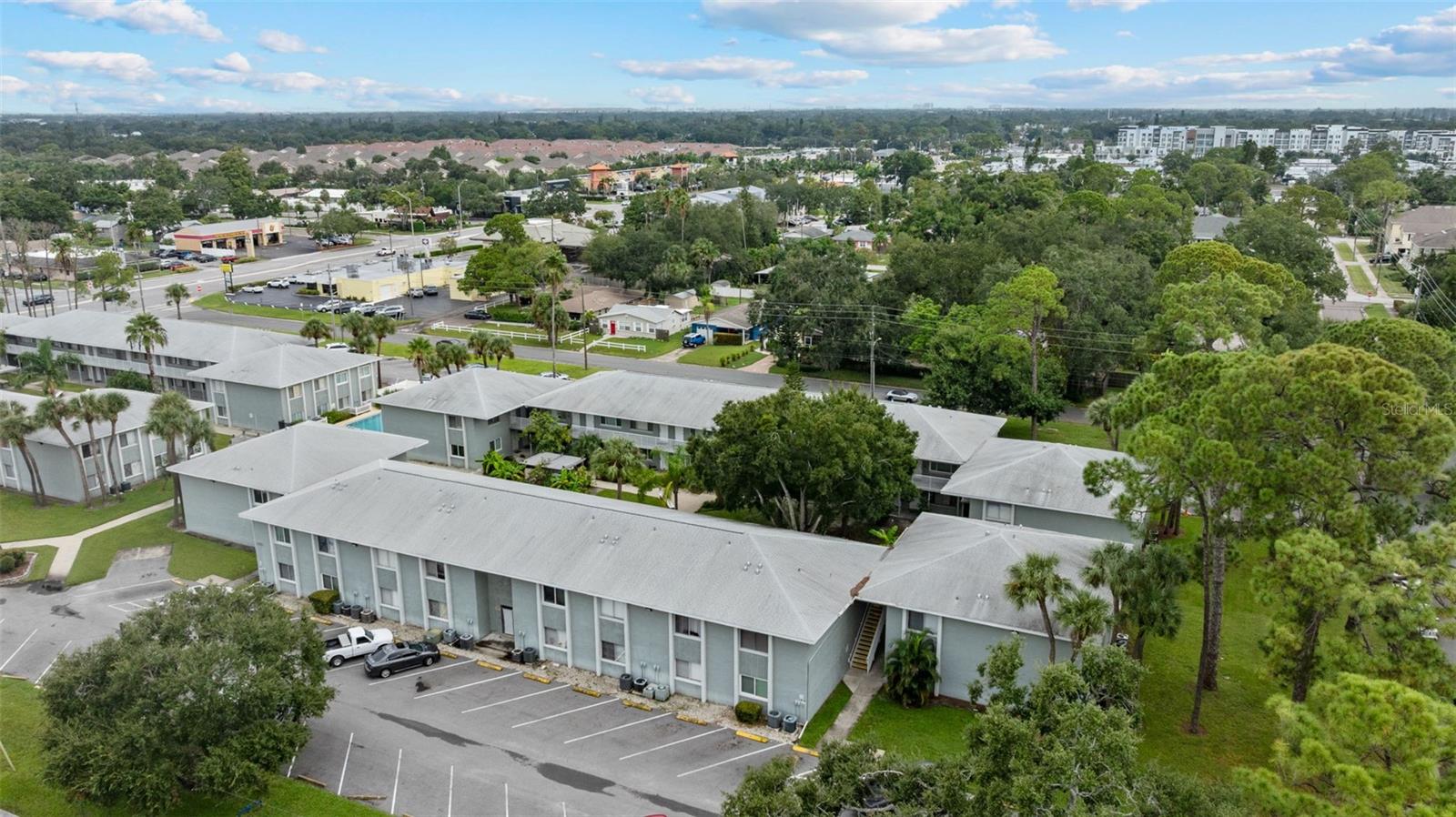 PARKLANE CONDO - Residential Income