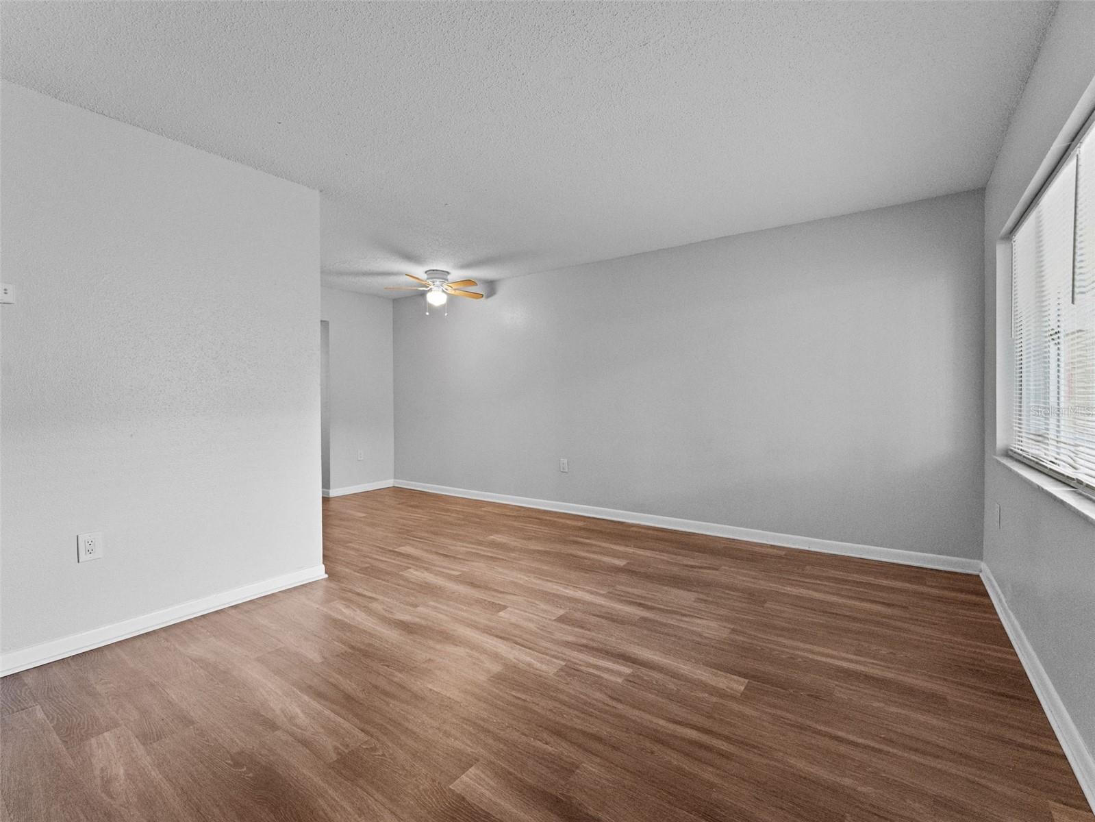 PARKLANE CONDO - Residential Income